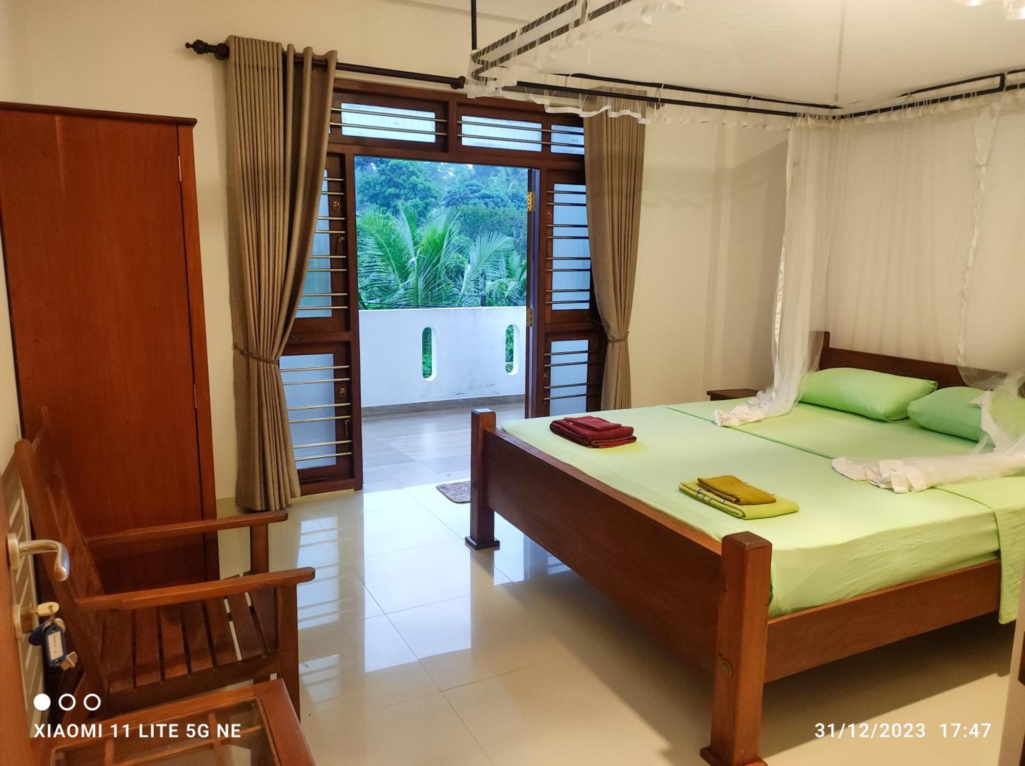 Villa Tanzanite Hikkaduwa Exterior photo
